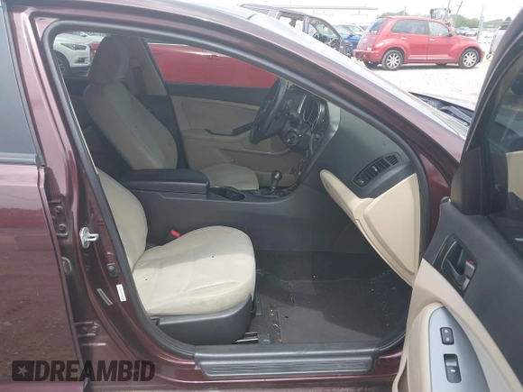 2014 Kia Optima LX z VIN 5XXGM4A7XEG305629, wystawiony jako IAAI lot #42370105 z przebiegiem 240 254 mil mil oraz . Historia ofert i sprzedaży dostępna na DreamBid. Obrazek 5.