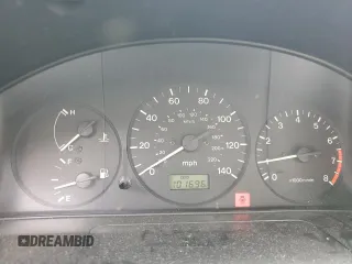 1998 Mazda Protege DX z VIN JM1BC1411W0198007, wystawiony jako Copart lot #46941185 z przebiegiem 101 696 mil mil oraz Szkoda całkowita • Salvage title. Historia ofert i sprzedaży dostępna na DreamBid. Obrazek 9.