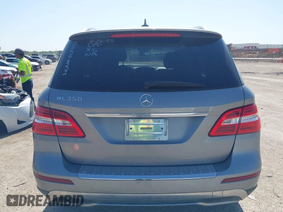 2015 Mercedes-Benz M 350 with VIN 4JGDA5JB8FA562500, listed as a IAAI auction lot 41932318 with 117,512 mi miles and . Bid and sale history available at DreamBid. Image 17.