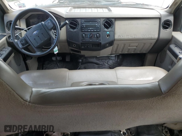 2008 Ford F-350 XL z VIN 1FTWW31R78EA62095, wystawiony jako Copart lot #56411635 z przebiegiem 107 404 mil mil oraz Szkoda całkowita • Salvage title. Historia ofert i sprzedaży dostępna na DreamBid. Obrazek 8.