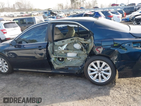 2019 Toyota Camry LE z VIN 4T1B11HK0KU759885, wystawiony jako IAAI lot #41684709 z przebiegiem 80 417 mil mil oraz . Historia ofert i sprzedaży dostępna na DreamBid. Obrazek 6.