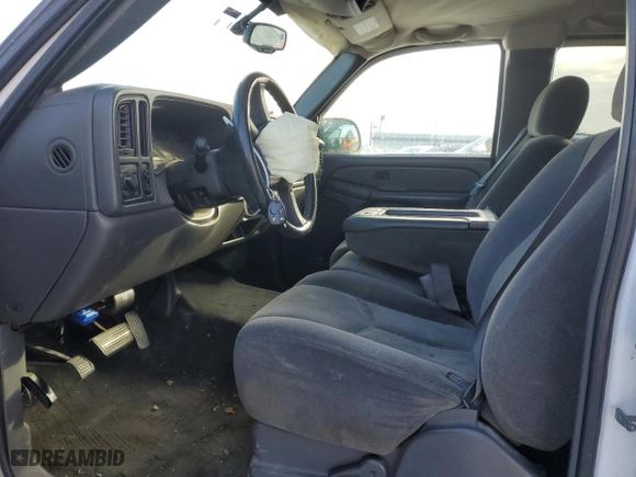 2005 Chevrolet Silverado 1500 LS with VIN 1GCEC19V35Z165481, listed as a Copart auction lot 88786845 with 137,286 mi miles and Salvage Title. Bid and sale history available at carsss.com. Image 7.
