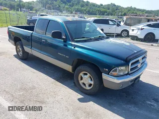 1997 Dodge Dakota with VIN 1B7GL23X5VS157528, listed as a IAAI auction lot 42739190 with 119,889 mi miles and . Bid and sale history available at DreamBid. Image 1.