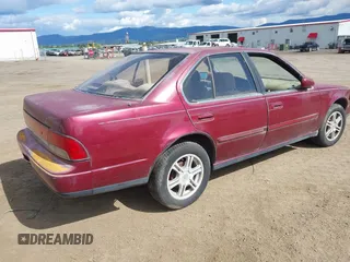 1993 Nissan Maxima z VIN JN1HJ01F9PT114562, wystawiony jako IAAI lot #42314385 z przebiegiem 285 244 mil mil oraz . Historia ofert i sprzedaży dostępna na DreamBid. Obrazek 4.