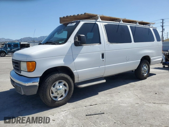 2007 Ford Econoline Passenger XL z VIN 1FBSS31L77DB35609, wystawiony jako Copart lot #49812835 z przebiegiem 379 167 mil mil oraz Szkoda całkowita • Salvage title. Historia ofert i sprzedaży dostępna na DreamBid. Obrazek 1.