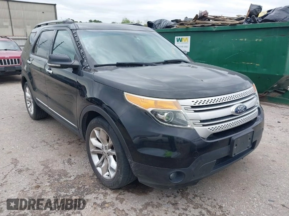 2014 Ford Explorer XLT with VIN 1FM5K7D86EGA68984, listed as a IAAI auction lot 41906742 with 145,292 mi miles and . Bid and sale history available at carsss.com. Image 1.