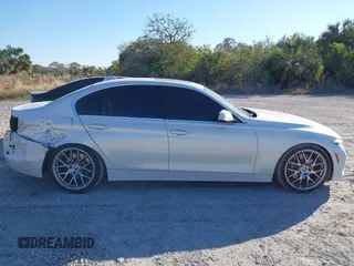 2017 BMW 3 Series 340i with VIN WBA8B3G37HNU36385, listed as a IAAI auction lot 40988676 with 41,492 mi miles and . Bid and sale history available at carsss.com. Image 14.