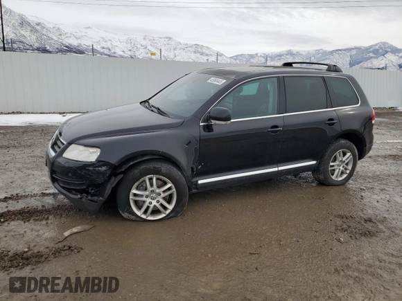 2004 Volkswagen Touareg z VIN WVGBC77LX4D062055, wystawiony jako Copart lot #45960445 z przebiegiem 201 819 mil mil oraz Szkoda całkowita • Salvage title. Historia ofert i sprzedaży dostępna na DreamBid. Obrazek 1.