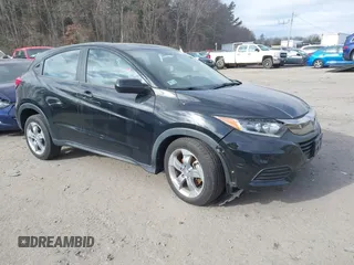 2021 Honda HR-V LX with VIN 3CZRU6H32MM732561, listed as a IAAI auction lot 41198953 with 21,905 mi miles. Bid and sale history available at carsss.com. Image 1.