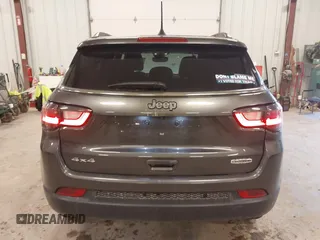 2023 Jeep Compass Latitude Lux с VIN 3C4NJDFN7PT501476, выставлен на аукционе IAAI как лот 41855064 с пробегом 13 881 миль миль и . История ставок и продаж доступна на DreamBid. Изображение 16.