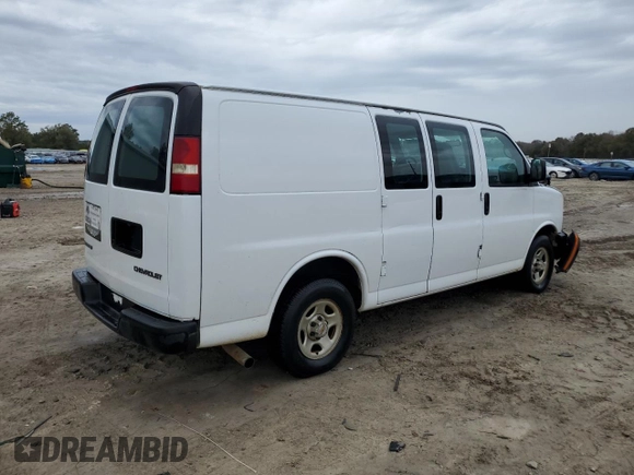 2005 Chevrolet Express Cargo z VIN 1GCFG15X651115978, wystawiony jako Copart lot #88572355 z przebiegiem 149 920 mil mil oraz Szkoda całkowita • Salvage title. Historia ofert i sprzedaży dostępna na DreamBid. Obrazek 3.