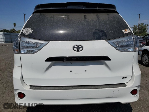 2020 Toyota Sienna SE with VIN 5TDXZ3DC9LS030514, listed as a Copart auction lot 61978565 with 40,316 mi miles and Salvage title. Bid and sale history available at DreamBid. Image 6.