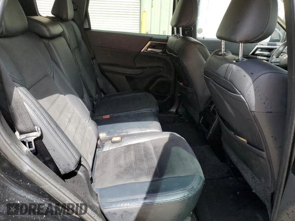 2023 Mitsubishi Outlander SE z VIN JA4J4UA82PZ051018, wystawiony jako Copart lot #47072425 z przebiegiem 20 974 mil mil oraz Szkoda całkowita • Salvage title. Historia ofert i sprzedaży dostępna na DreamBid. Obrazek 12.