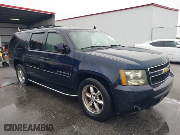 2007 Chevrolet Suburban LT with VIN 1GNFC16067R276582, listed as a IAAI auction lot 41494768 with 300,791 mi miles and . Bid and sale history available at DreamBid. Image 1.