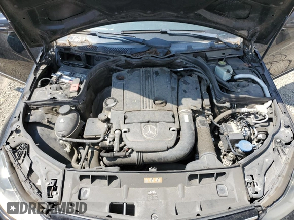 2014 Mercedes-Benz C 250 Sport with VIN WDDGF4HB1EG239197, listed as a Copart auction lot 60132695 with 88,813 mi miles and Clean title. Bid and sale history available at DreamBid. Image 11.