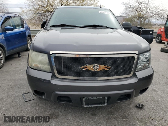 2011 Chevrolet Suburban LS with VIN 1GNSCHE06BR137070, listed as a Copart auction lot 48059975 with 264,581 mi miles and Clean Title. Bid and sale history available at carsss.com. Image 5.