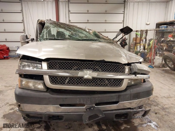 2003 Chevrolet Silverado 2500HD LS with VIN 1GCHK23173F140934, listed as a IAAI auction lot 41263369 with 101,952 mi miles. Bid and sale history available at carsss.com. Image 12.