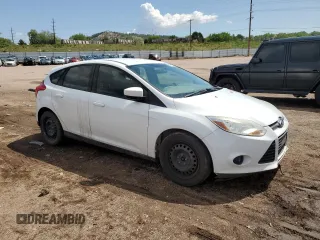 2012 Ford Focus SE z VIN 1FAHP3K29CL279682, wystawiony jako Copart lot #58577755 z przebiegiem 166 768 mil mil oraz Tytuł czysty. Historia ofert i sprzedaży dostępna na DreamBid. Obrazek 4.