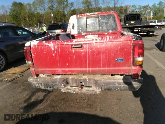 1995 Ford Ranger XL z VIN 1FTCR14A5SPA95354, wystawiony jako IAAI lot #41986841 z przebiegiem 269 669 mil mil oraz . Historia ofert i sprzedaży dostępna na DreamBid. Obrazek 16.