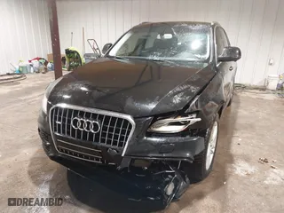 2015 Audi Q5 Premium Plus with VIN WA1DGAFP9FA016282, listed as a IAAI auction lot 41377498 with 122,000 mi miles. Bid and sale history available at carsss.com. Image 17.