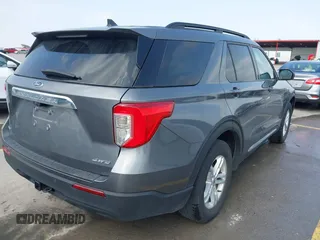 2022 Ford Explorer XLT with VIN 1FMSK8DH3NGC02519, listed as a IAAI auction lot 41900706 with 28,840 mi miles. Bid and sale history available at carsss.com. Image 4.