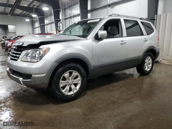 2009 Kia Borrego EX with VIN KNDJH741495035603, listed as a Copart auction lot 84233014 with 108,085 mi miles and Salvage Title. Bid and sale history available at carsss.com. Image 1.