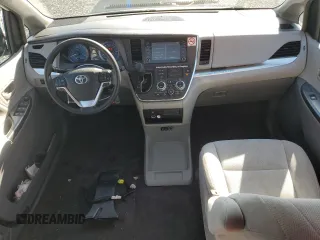 2019 Toyota Sienna L with VIN 5TDZZ3DC5KS972437, listed as a Copart auction lot 69219564 with 85,603 mi miles and Salvage Title. Bid and sale history available at carsss.com. Image 8.