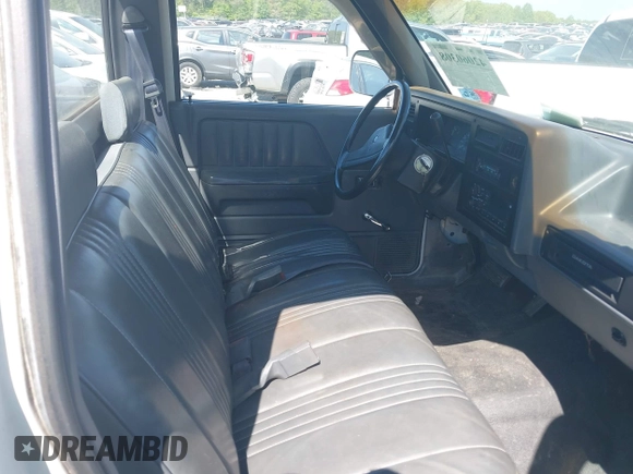 1991 Dodge Dakota S z VIN 1B7GL26XXMS302752, wystawiony jako IAAI lot #42060308 z przebiegiem 158 000 mil mil oraz . Historia ofert i sprzedaży dostępna na DreamBid. Obrazek 5.