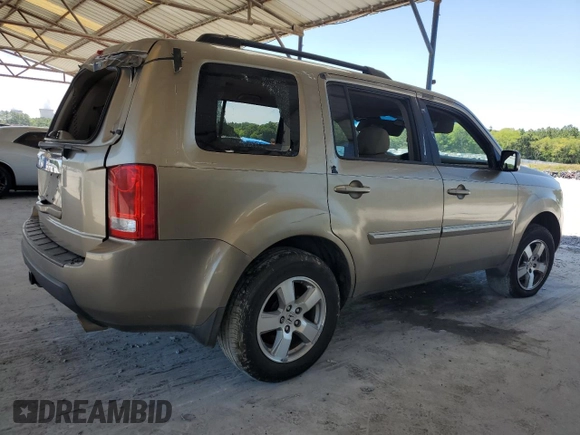2010 Honda Pilot EX with VIN 5FNYF3H42AB002541, listed as a Copart auction lot 42300605 with Not Provided miles and Salvage Title. Bid and sale history available at carsss.com. Image 3.