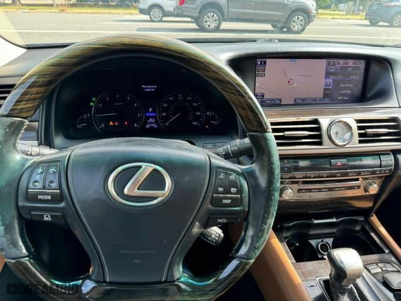 2014 Lexus LS 460 L with VIN JTHDL5EF0E5006716, listed as a Copart auction lot 77359464 with 231,024 mi miles and Clean Title. Bid and sale history available at carsss.com. Image 7.