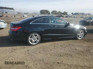 2013 Mercedes-Benz E 550 z VIN WDDKJ7DB7DF203289, wystawiony jako Copart lot #86887974 z przebiegiem 130 987 mil mil oraz Szkoda całkowita • Salvage title. Historia ofert i sprzedaży dostępna na DreamBid. Obrazek 3.