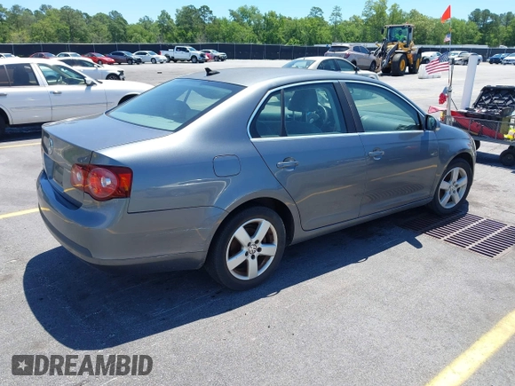 2009 Volkswagen Jetta SE с VIN 3VWRM71K39M176102, выставлен на аукционе IAAI как лот 42308971 с пробегом 208 680 миль миль и . История ставок и продаж доступна на DreamBid. Изображение 4.