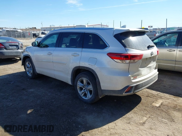2018 Toyota Highlander Limited z VIN 5TDDZRFH6JS858113, wystawiony jako IAAI lot #41662534 z przebiegiem 96 163 mil mil oraz . Historia ofert i sprzedaży dostępna na DreamBid. Obrazek 3.
