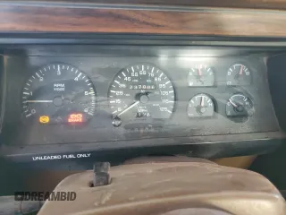 1993 Dodge Dakota z VIN 1B7GG23Y1PS228983, wystawiony jako Copart lot #86064534 z przebiegiem 237 006 mil mil oraz Szkoda całkowita • Salvage title. Historia ofert i sprzedaży dostępna na DreamBid. Obrazek 9.
