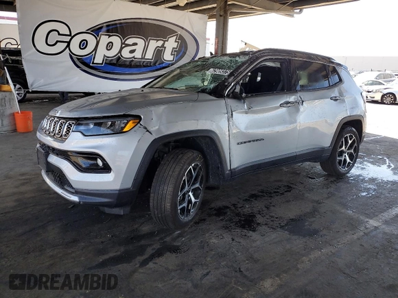 2025 Jeep Compass Limited с VIN 3C4NJDCN2ST546323, выставлен на аукционе Copart как лот 62909375 с пробегом 5 151 миль миль и На запчасти • Non repairable. История ставок и продаж доступна на DreamBid. Изображение 1.