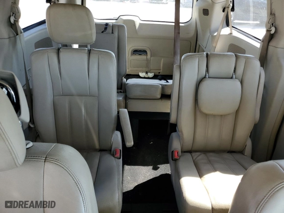 2013 Chrysler Town & Country Touring with VIN 2C4RC1BG6DR556369, listed as a Copart auction lot 48844265 with 245,691 mi miles and Clean Title. Bid and sale history available at carsss.com. Image 10.