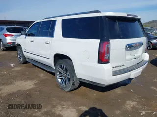 2017 GMC Yukon XL Denali with VIN 1GKS2HKJ5HR355961, listed as a IAAI auction lot 41509991 with 204,474 mi miles. Bid and sale history available at carsss.com. Image 3.
