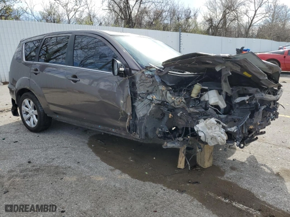 2010 Mitsubishi Outlander GT with VIN JA4JT5AX7AZ007961, listed as a Copart auction lot 49926875 with 172,033 mi miles and Salvage Title. Bid and sale history available at carsss.com. Image 4.