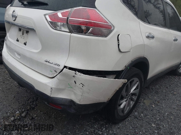 2015 Nissan Rogue SL with VIN 5N1AT2MVXFC760372, listed as a IAAI auction lot 41970884 with 196,344 mi miles. Bid and sale history available at carsss.com. Image 6.