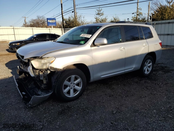 2010 Toyota Highlander with VIN 5TDBK3EH7AS006069, listed as a Copart auction lot 48087925 with 212,852 mi miles and Salvage Title. Bid and sale history available at carsss.com. Image 1.