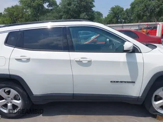 2019 Jeep Compass Latitude z VIN 3C4NJCBB4KT616437, wystawiony jako IAAI lot #42049491 z przebiegiem 42 495 mil mil oraz . Historia ofert i sprzedaży dostępna na DreamBid. Obrazek 14.