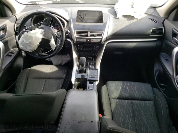 2018 Mitsubishi Eclipse Cross SE z VIN JA4AT5AA4JZ038449, wystawiony jako Copart lot #48662315 z przebiegiem 61 320 mil mil oraz Nie do naprawy. Historia ofert i sprzedaży dostępna na DreamBid. Obrazek 8.