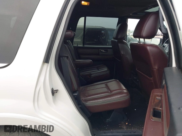 2016 Ford Expedition Platinum with VIN 1FMJU1LT2GEF07320, listed as a IAAI auction lot 41559416 with 203,441 mi miles. Bid and sale history available at carsss.com. Image 8.