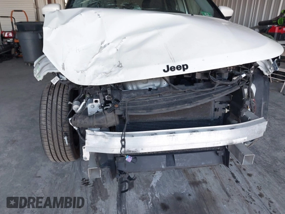 2018 Jeep Compass Altitude with VIN 3C4NJDBB4JT395992, listed as a IAAI auction lot 41318649 with 88,887 mi miles and . Bid and sale history available at carsss.com. Image 6.