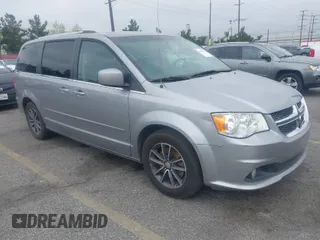 2016 Dodge Grand Caravan SXT with VIN 2C4RDGCG1GR343025, listed as a IAAI auction lot 41909719 with 193,434 mi miles. Bid and sale history available at carsss.com. Image 1.