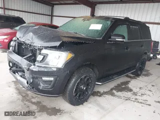 2019 Ford Expedition XLT with VIN 1FMJU1JT5KEA01234, listed as a IAAI auction lot 41515925 with 98,665 mi miles. Bid and sale history available at carsss.com. Image 17.