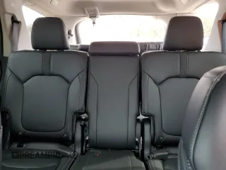2025 Honda Pilot EX-L z VIN 5FNYG1H40SB015128, wystawiony jako Copart lot #48028125 z przebiegiem Nie podano mil oraz Szkoda całkowita • Salvage title. Historia ofert i sprzedaży dostępna na DreamBid. Obrazek 10.