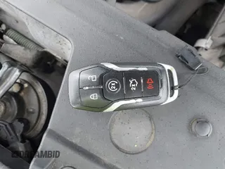 2017 Ford Explorer XLT с VIN 1FM5K8D82HGB13073, выставлен на аукционе IAAI как лот 42315648 с пробегом 86 845 миль миль и . История ставок и продаж доступна на DreamBid. Изображение 11.