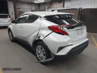 2019 Toyota C-HR XLE with VIN JTNKHMBX6K1058884, listed as a IAAI auction lot 41901952 with 22,443 mi miles. Bid and sale history available at carsss.com. Image 3.