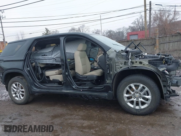 2022 Chevrolet Traverse LS with VIN 1GNERLKW3NJ107809, listed as a IAAI auction lot 41481333 with Not Provided miles. Bid and sale history available at carsss.com. Image 13.